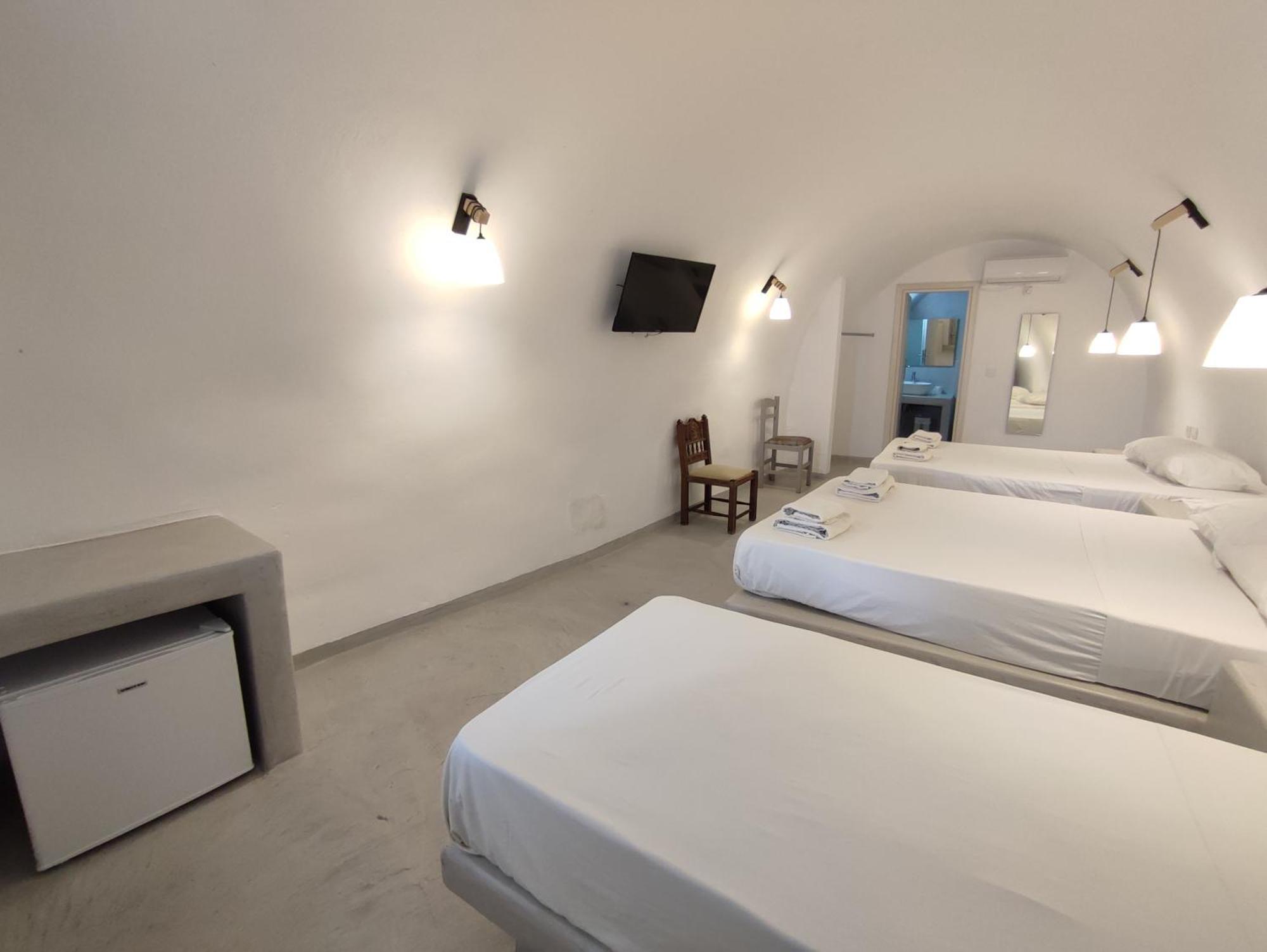 Magic Caves Rooms- Fira Center Buitenkant foto