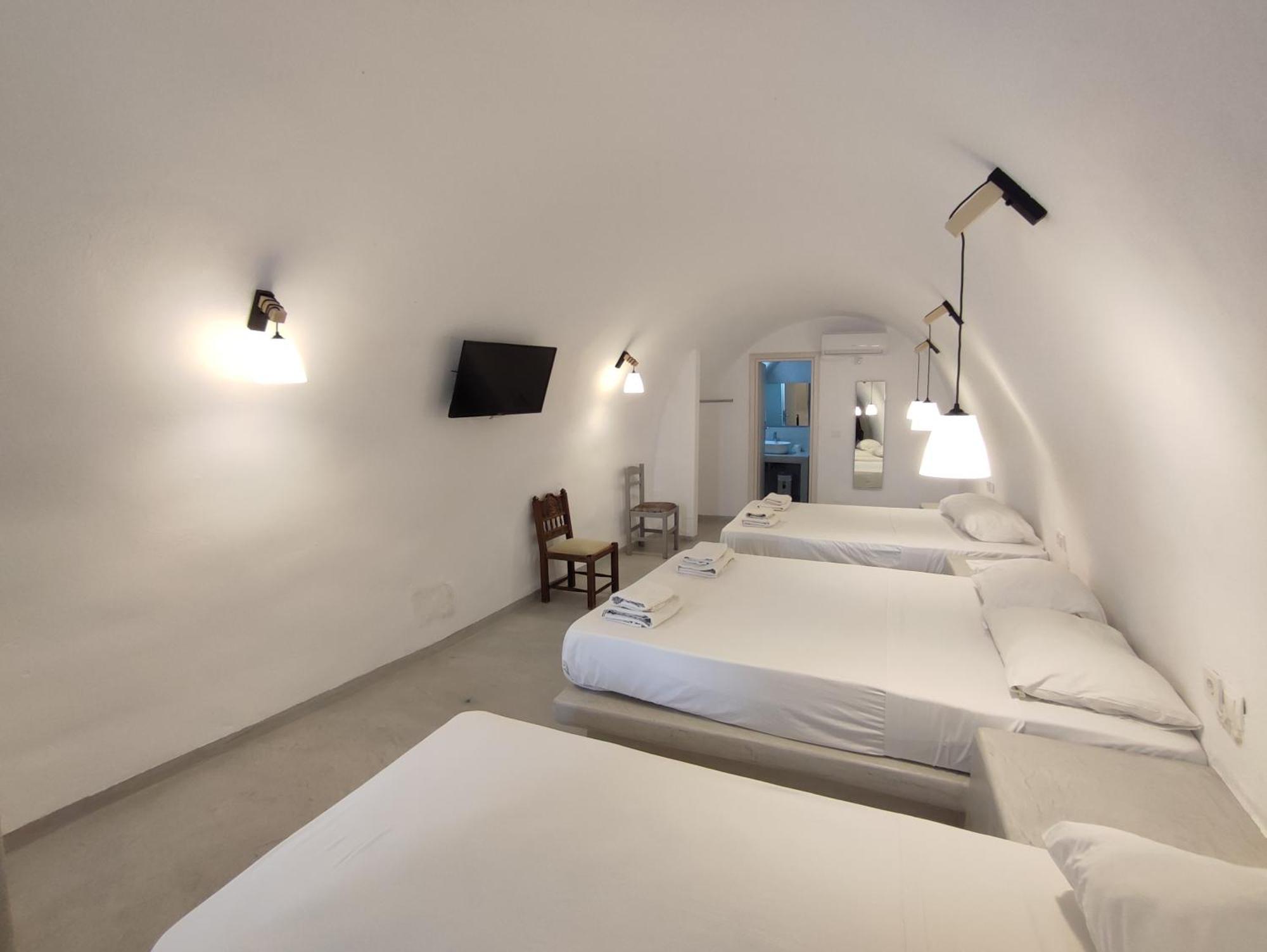 Magic Caves Rooms- Fira Center Buitenkant foto