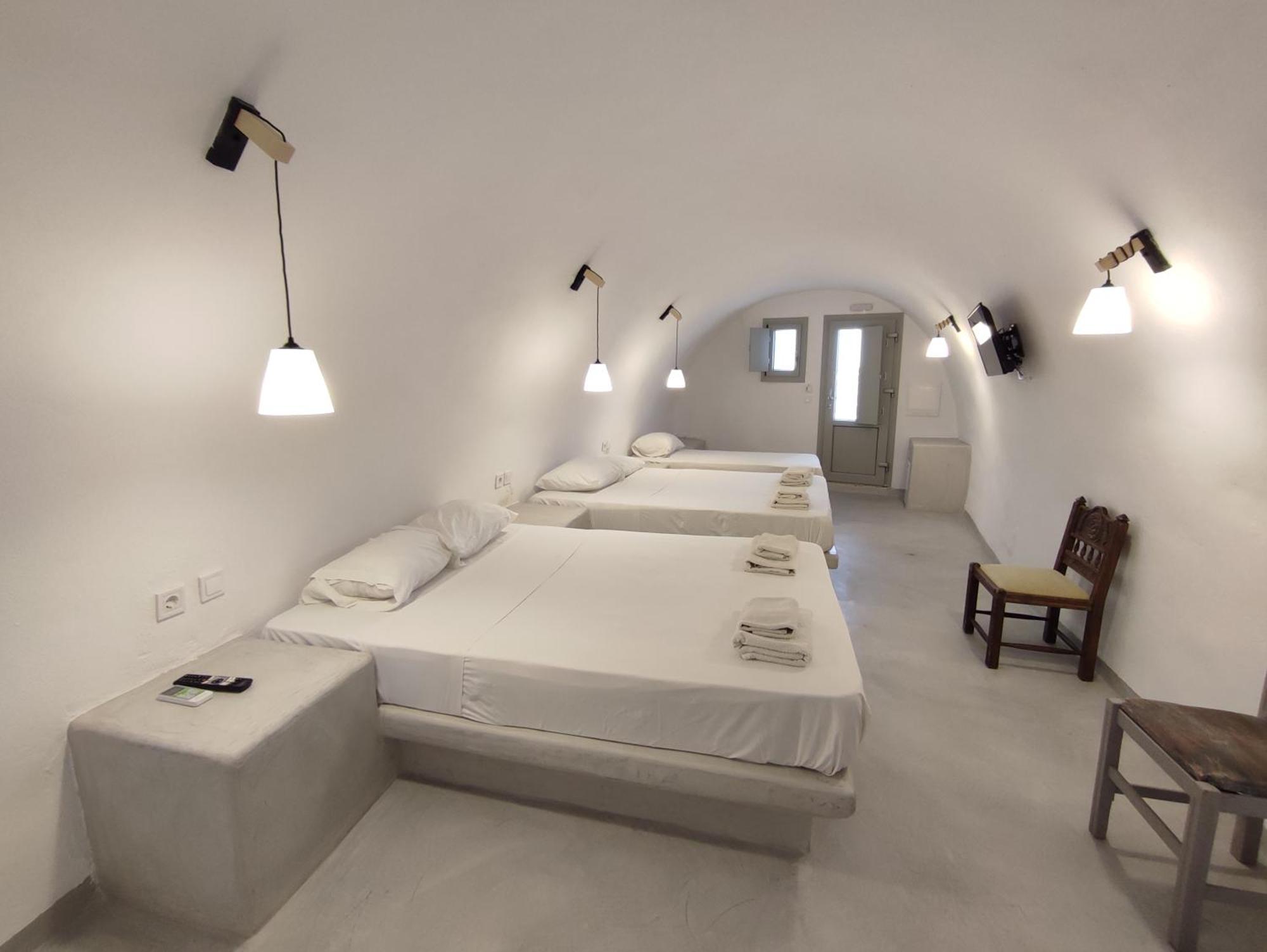 Magic Caves Rooms- Fira Center Buitenkant foto